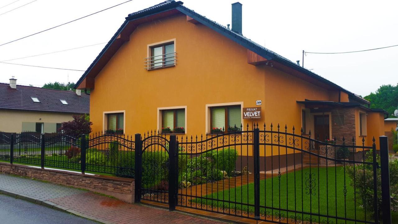 Affittacamere Privat Velvet Turčianske Teplice Esterno foto