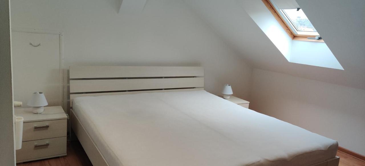 Affittacamere Privat Velvet Turčianske Teplice Esterno foto